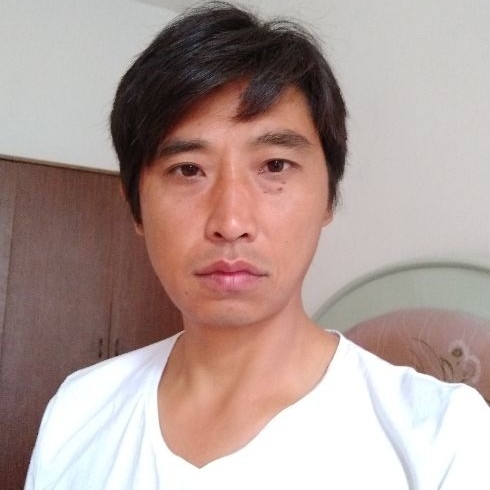 莞尔一笑的第一张照片--湖州蓝颜知己交友网